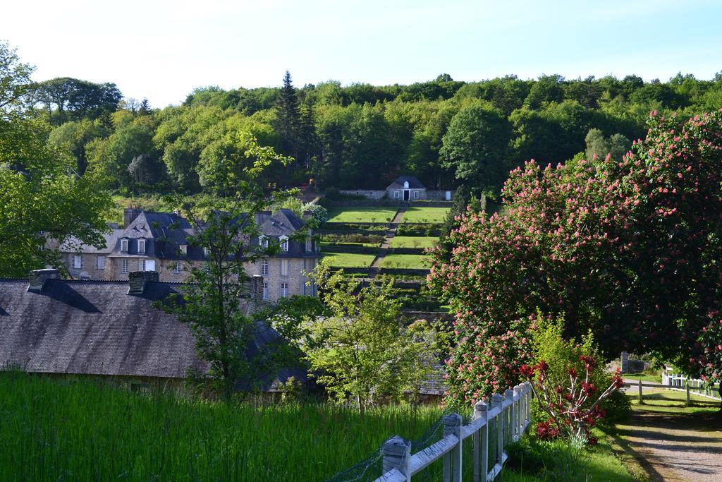 Le Gite De L'Araucaria Ploërdut Esterno foto